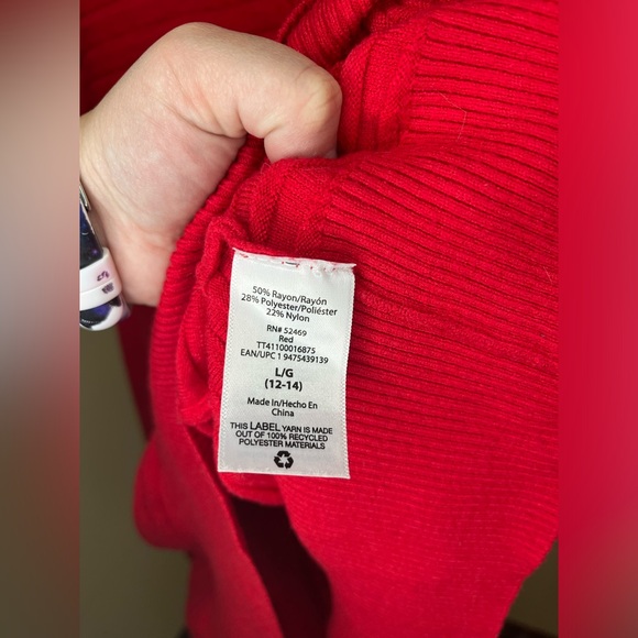 Red Women’s Sweater size Large - Picture 9 of 10